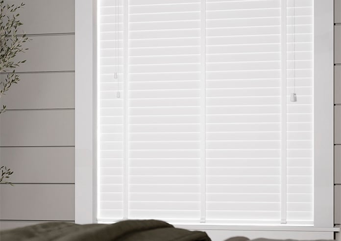 Copenhagen Deluxe, Classic White Satin - Motorised Venetian Blind - Image 11